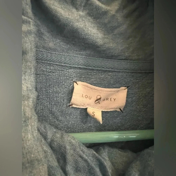 Lou & Gray Heathered light blue top size small - Picture 3 of 6